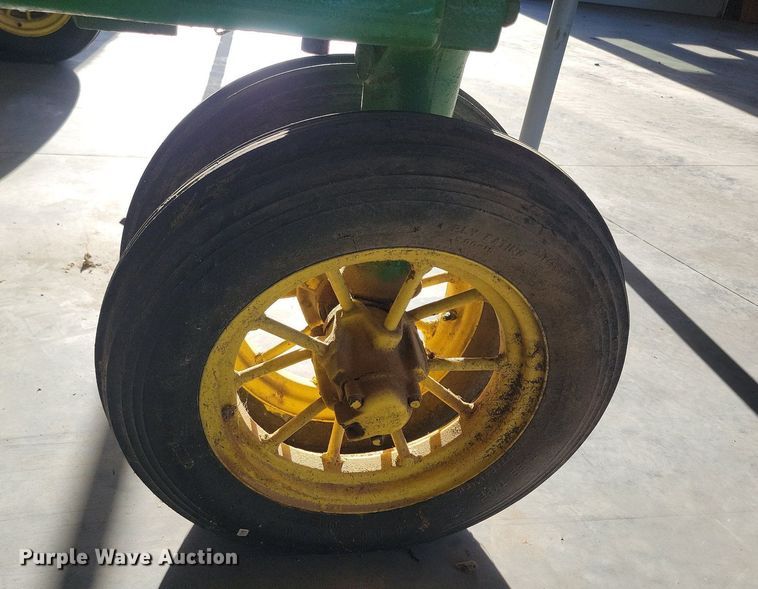 image for item KA9987 1937 John Deere B tractor