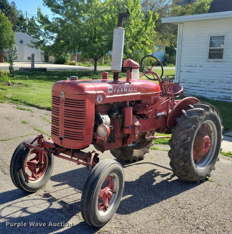 image for item KA9988 1948 International Harvester Farmall Super A tractor