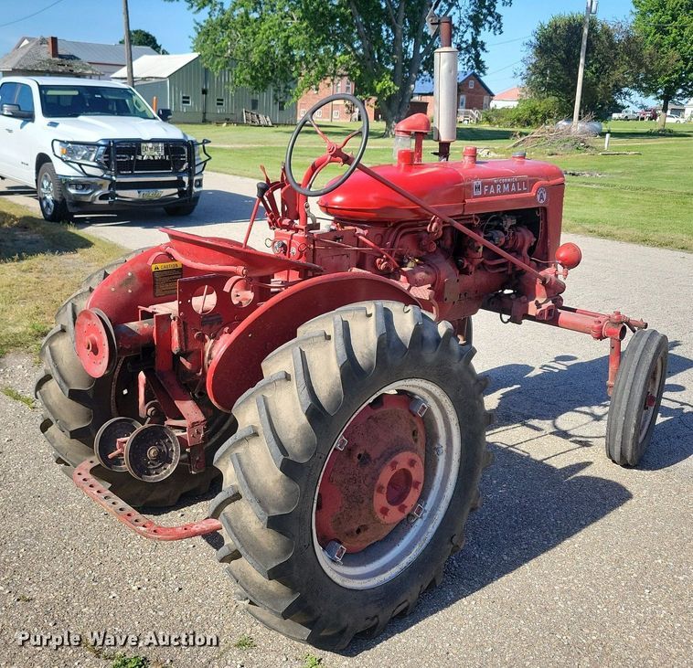 image for item KA9988 1948 International Harvester Farmall Super A tractor