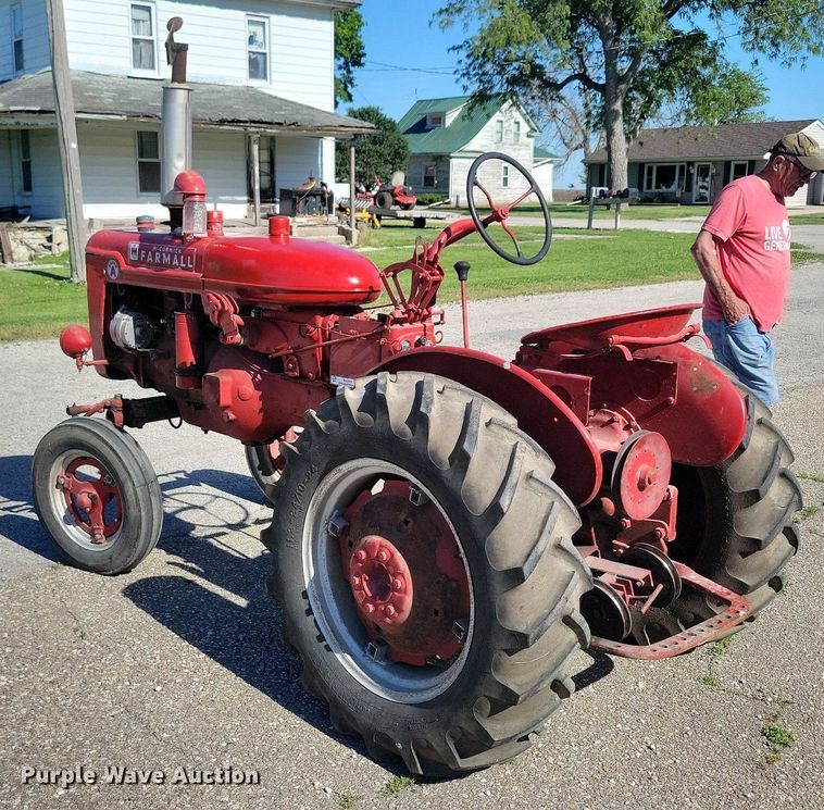 image for item KA9988 1948 International Harvester Farmall Super A tractor