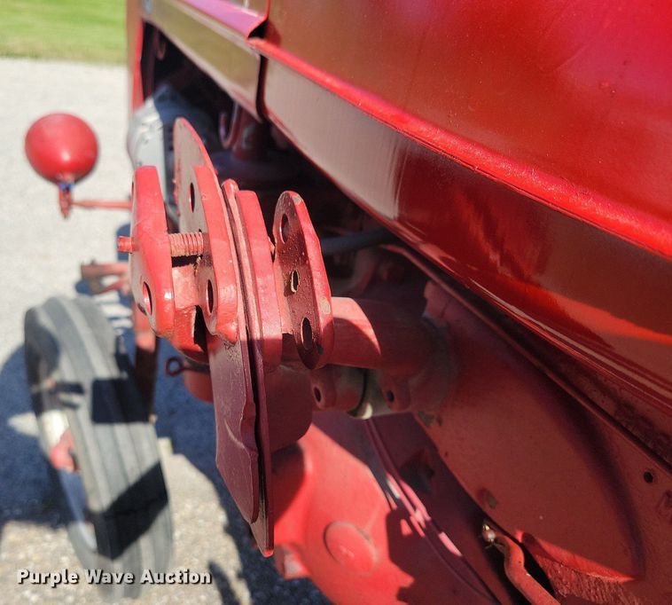 image for item KA9988 1948 International Harvester Farmall Super A tractor