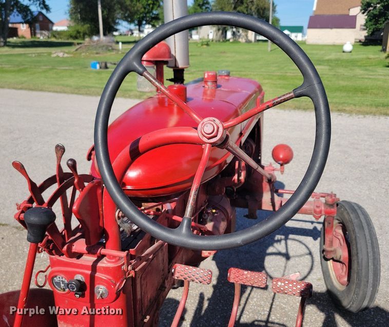 image for item KA9988 1948 International Harvester Farmall Super A tractor
