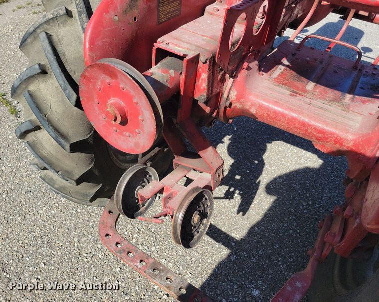 image for item KA9988 1948 International Harvester Farmall Super A tractor
