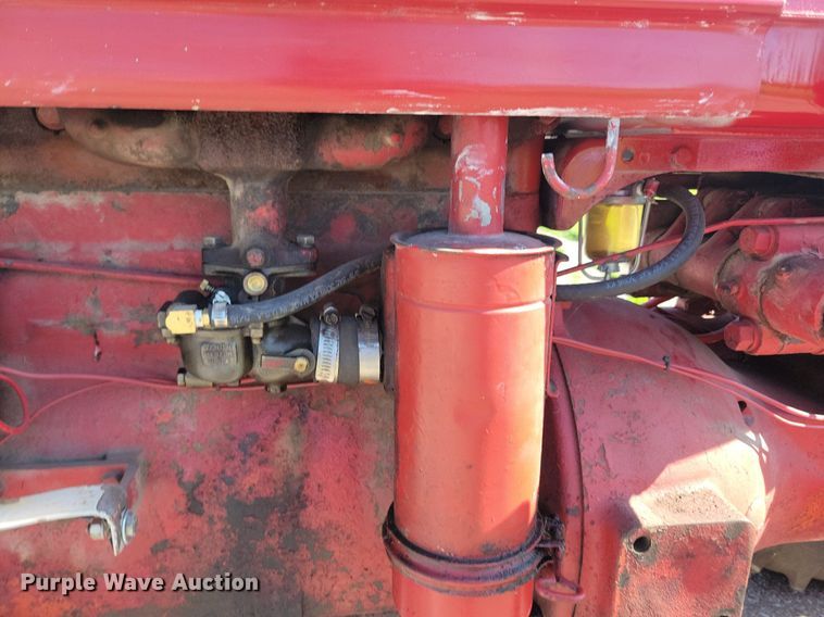 image for item KA9988 1948 International Harvester Farmall Super A tractor
