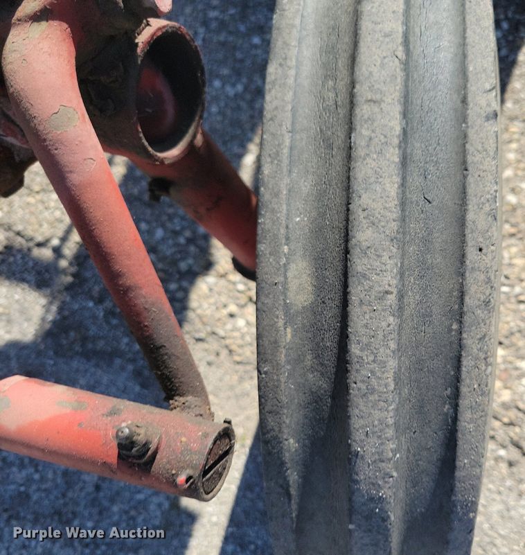 image for item KA9988 1948 International Harvester Farmall Super A tractor