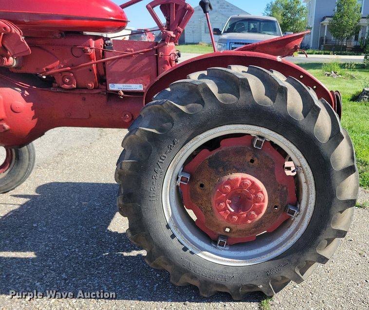 image for item KA9988 1948 International Harvester Farmall Super A tractor