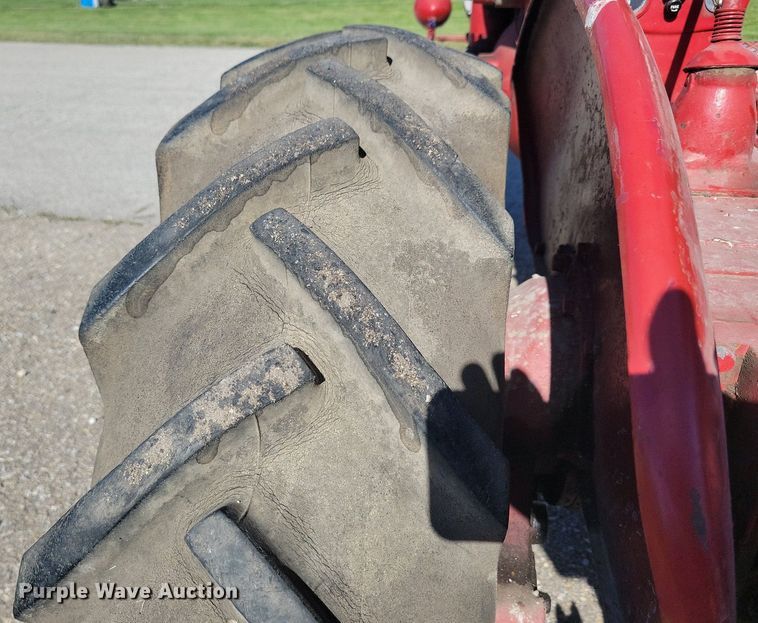 image for item KA9988 1948 International Harvester Farmall Super A tractor