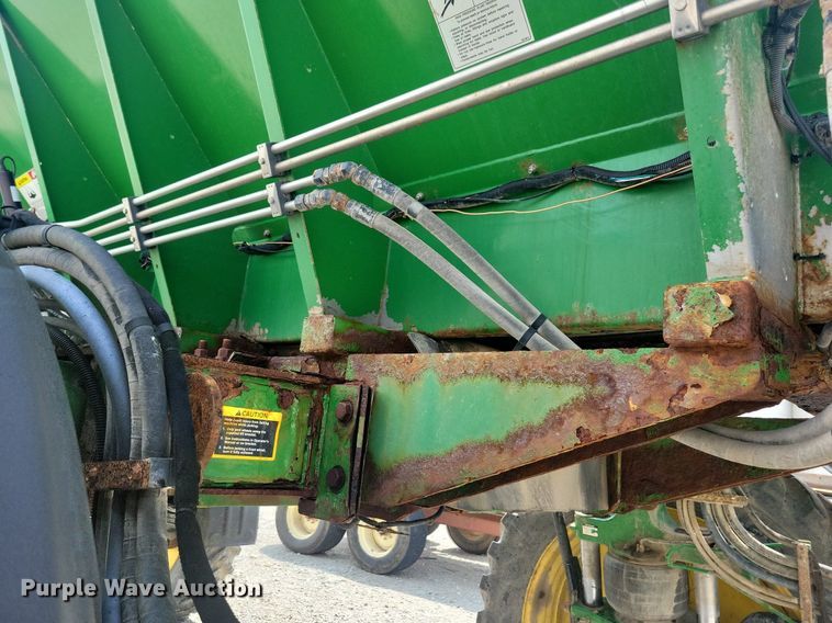 image for item KB9037 2014 John Deere R4038 spreader