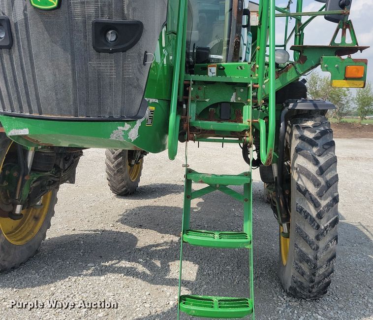 image for item KB9037 2014 John Deere R4038 spreader