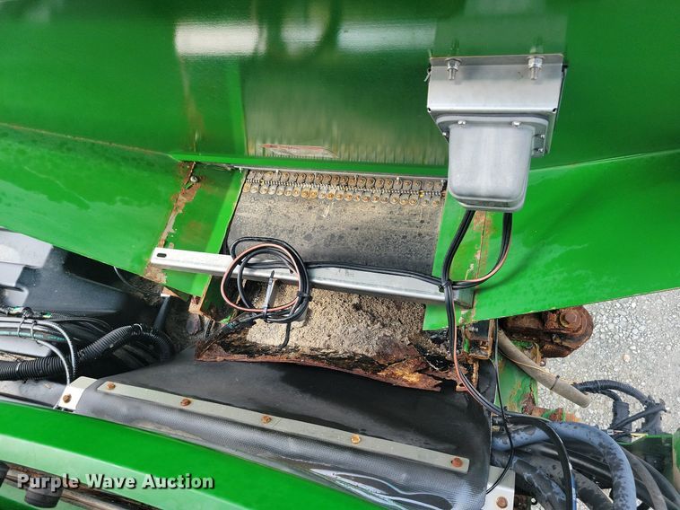 image for item KB9037 2014 John Deere R4038 spreader