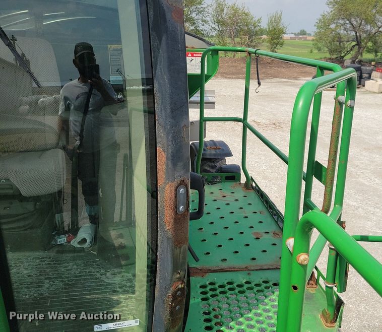 image for item KB9037 2014 John Deere R4038 spreader