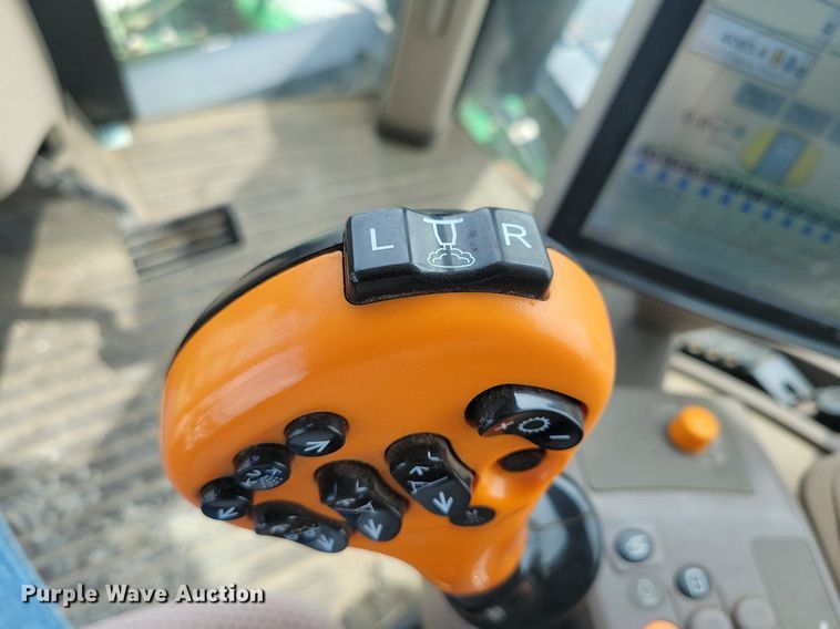 image for item KB9037 2014 John Deere R4038 spreader