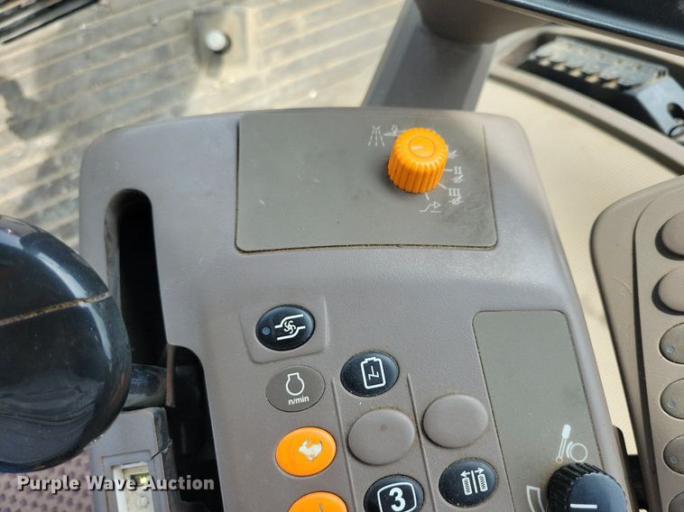 image for item KB9037 2014 John Deere R4038 spreader