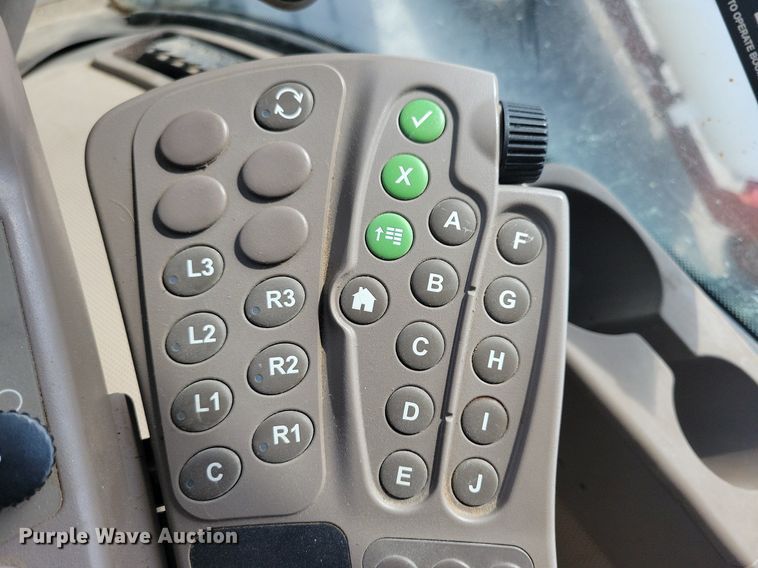 image for item KB9037 2014 John Deere R4038 spreader