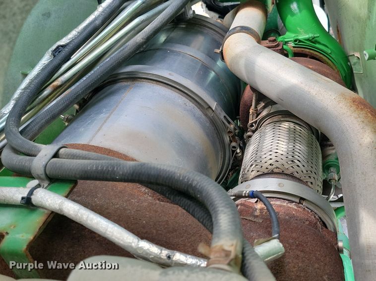 image for item KB9037 2014 John Deere R4038 spreader