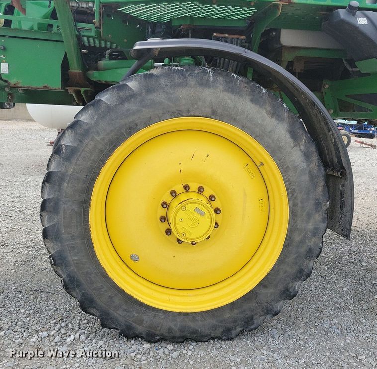 image for item KB9037 2014 John Deere R4038 spreader