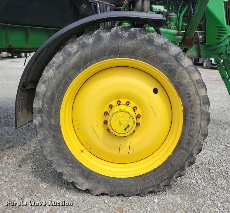 image for item KB9037 2014 John Deere R4038 spreader