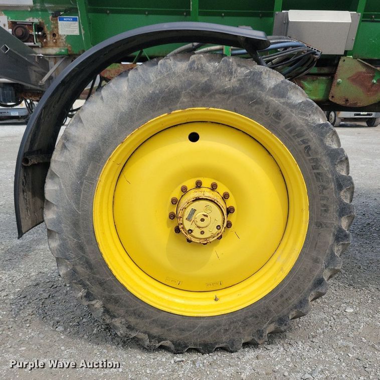 image for item KB9037 2014 John Deere R4038 spreader