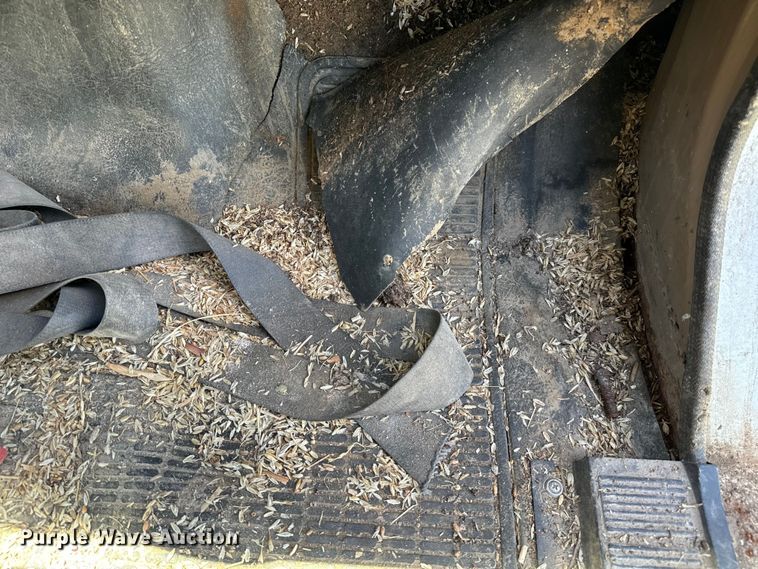 image for item KL9022 1979 International  1824 grain truck