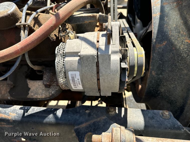 image for item KL9022 1979 International  1824 grain truck