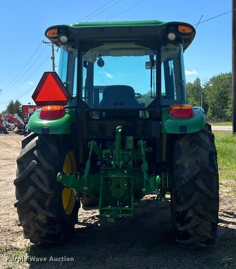 image for item LR9380 2021 John Deere 5075E tractor