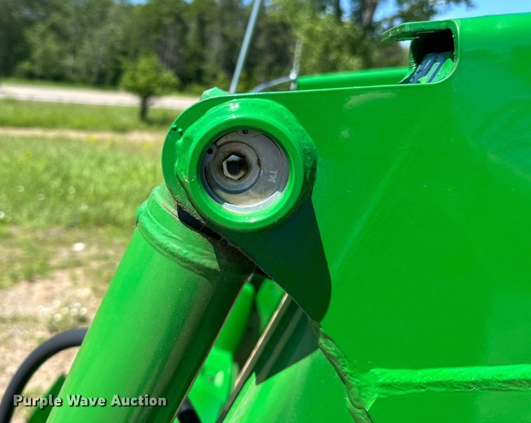 image for item LR9380 2021 John Deere 5075E tractor