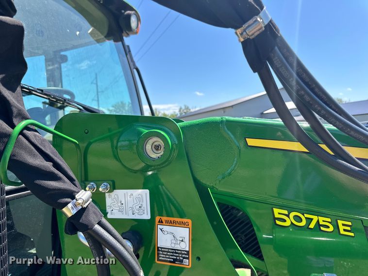 image for item LR9380 2021 John Deere 5075E tractor