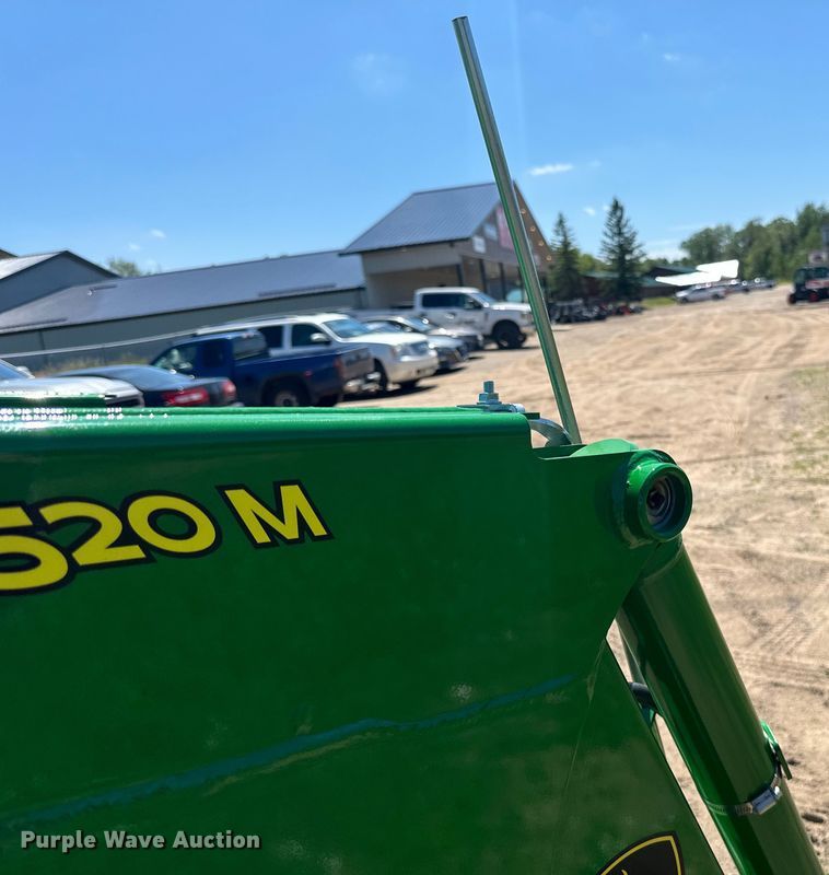 image for item LR9380 2021 John Deere 5075E tractor