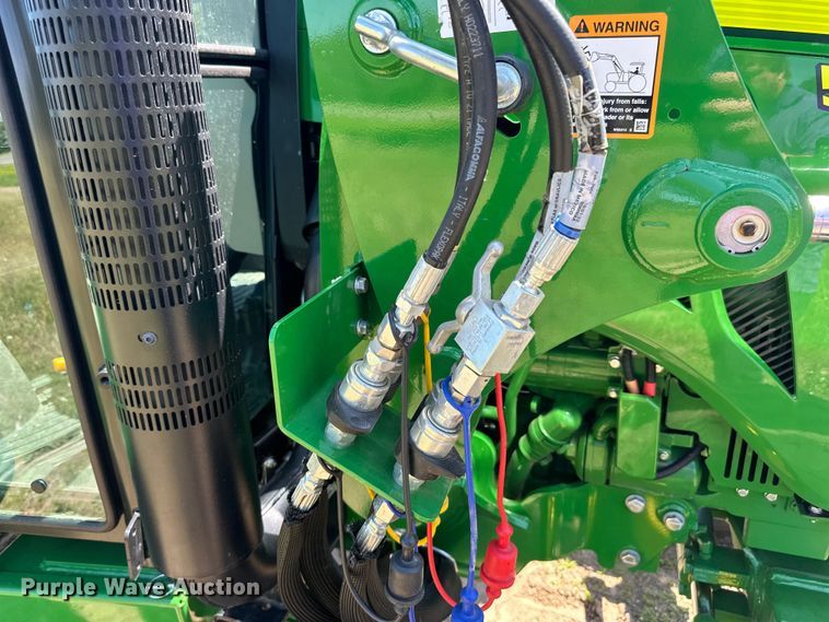 image for item LR9380 2021 John Deere 5075E tractor