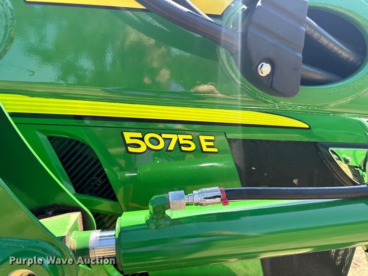 image for item LR9380 2021 John Deere 5075E tractor