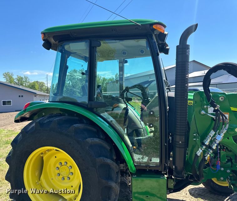 image for item LR9380 2021 John Deere 5075E tractor