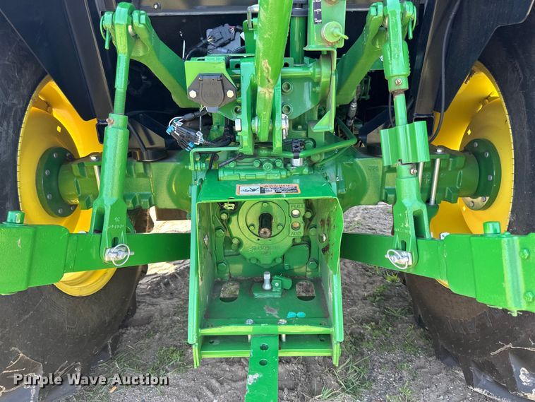 image for item LR9380 2021 John Deere 5075E tractor