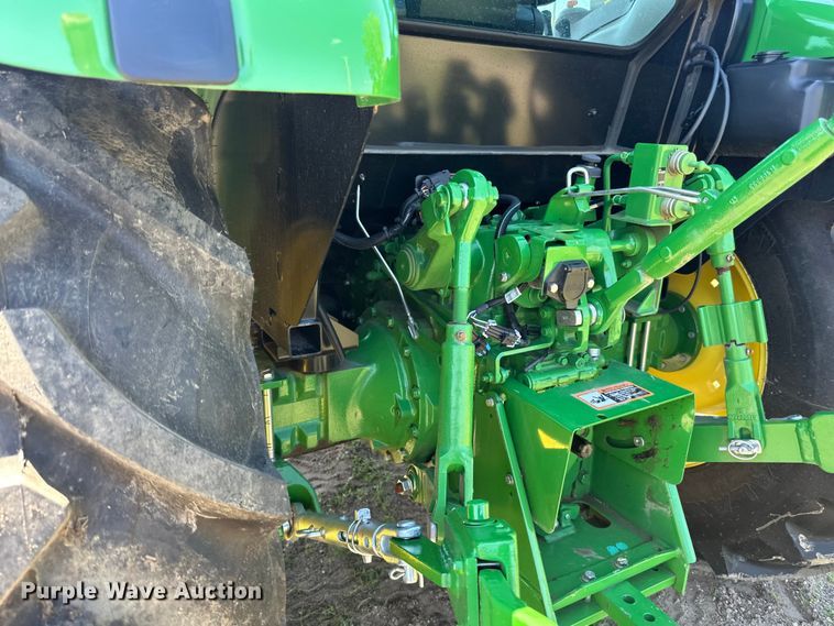 image for item LR9380 2021 John Deere 5075E tractor