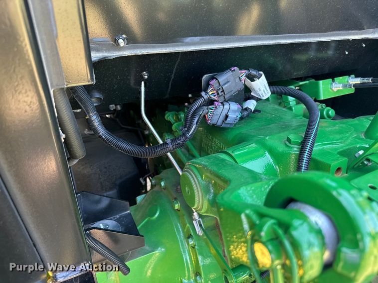 image for item LR9380 2021 John Deere 5075E tractor