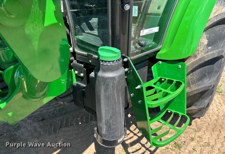 image for item LR9380 2021 John Deere 5075E tractor