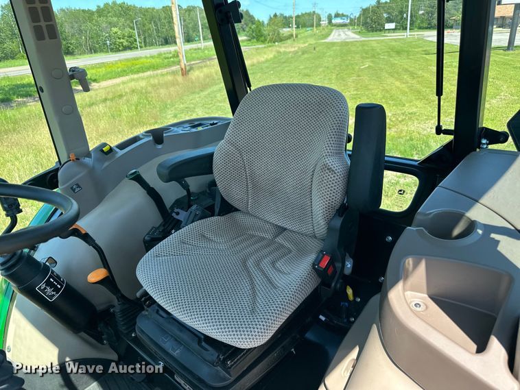 image for item LR9380 2021 John Deere 5075E tractor