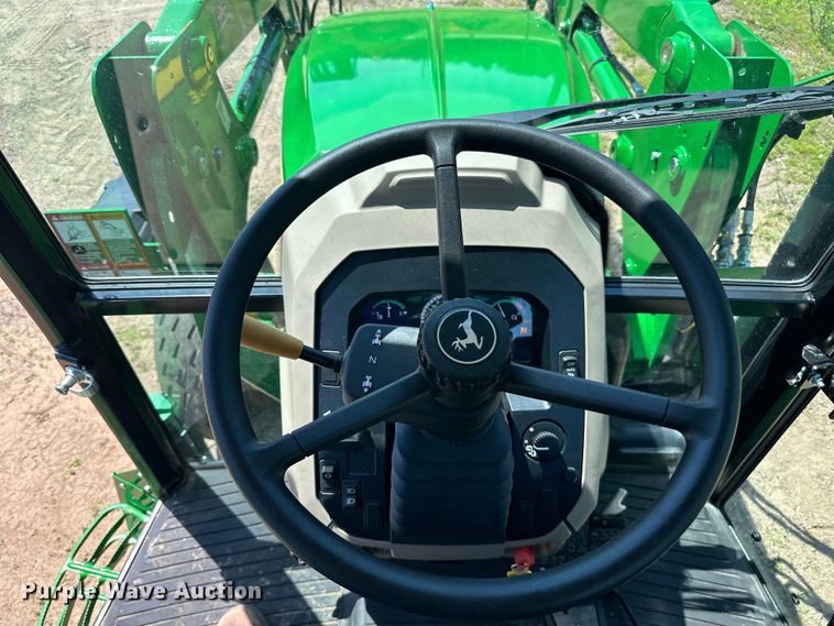 image for item LR9380 2021 John Deere 5075E tractor