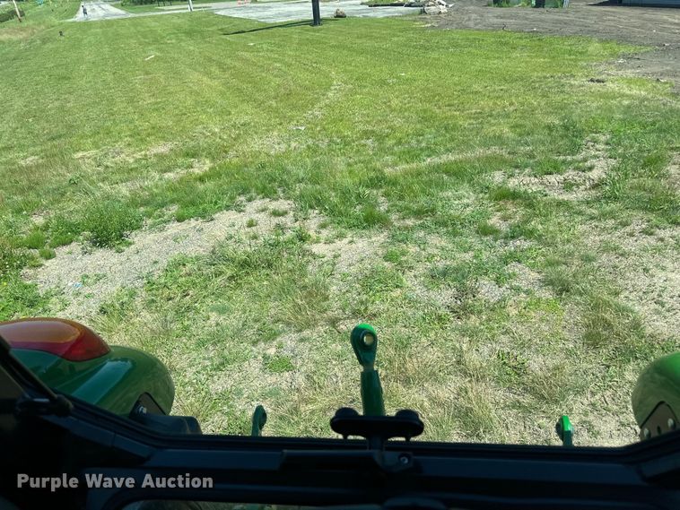 image for item LR9380 2021 John Deere 5075E tractor