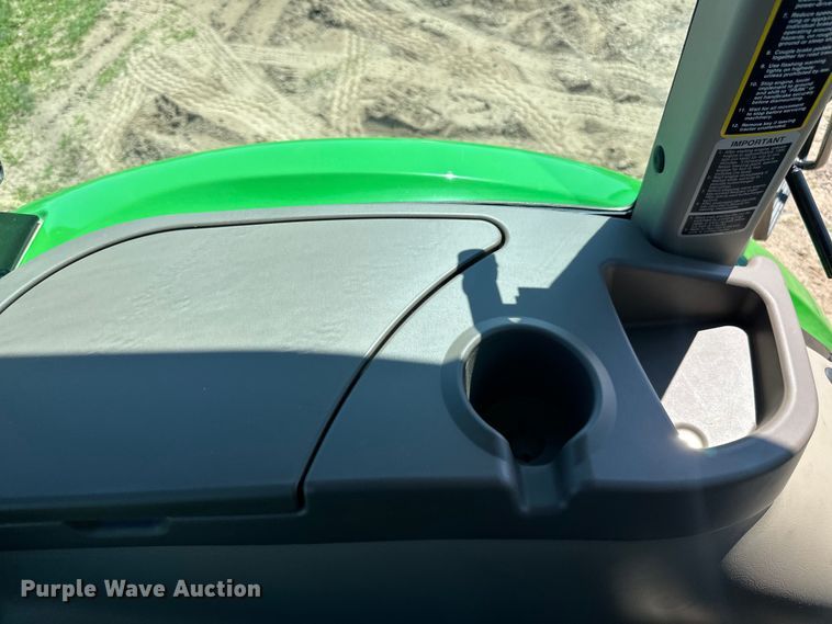 image for item LR9380 2021 John Deere 5075E tractor