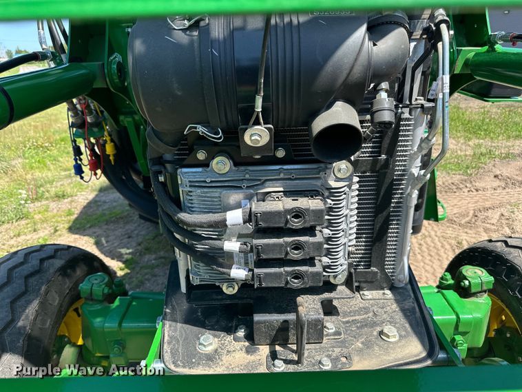 image for item LR9380 2021 John Deere 5075E tractor