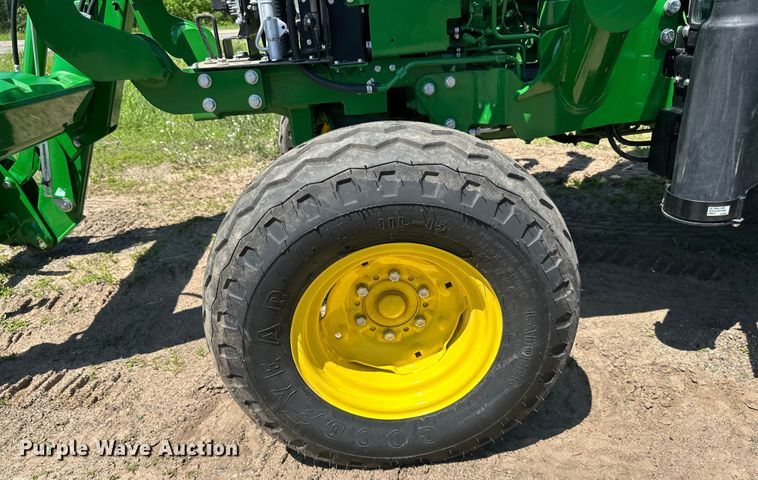 image for item LR9380 2021 John Deere 5075E tractor