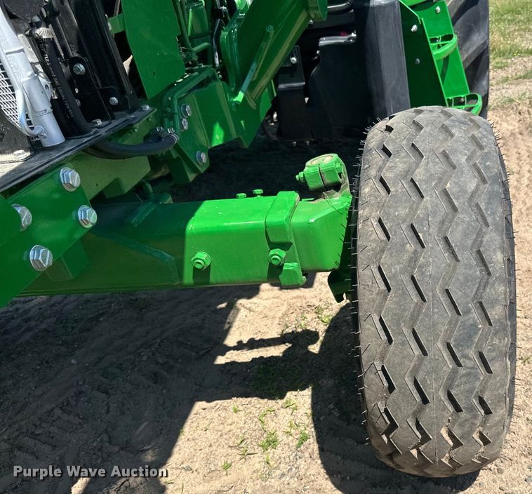 image for item LR9380 2021 John Deere 5075E tractor