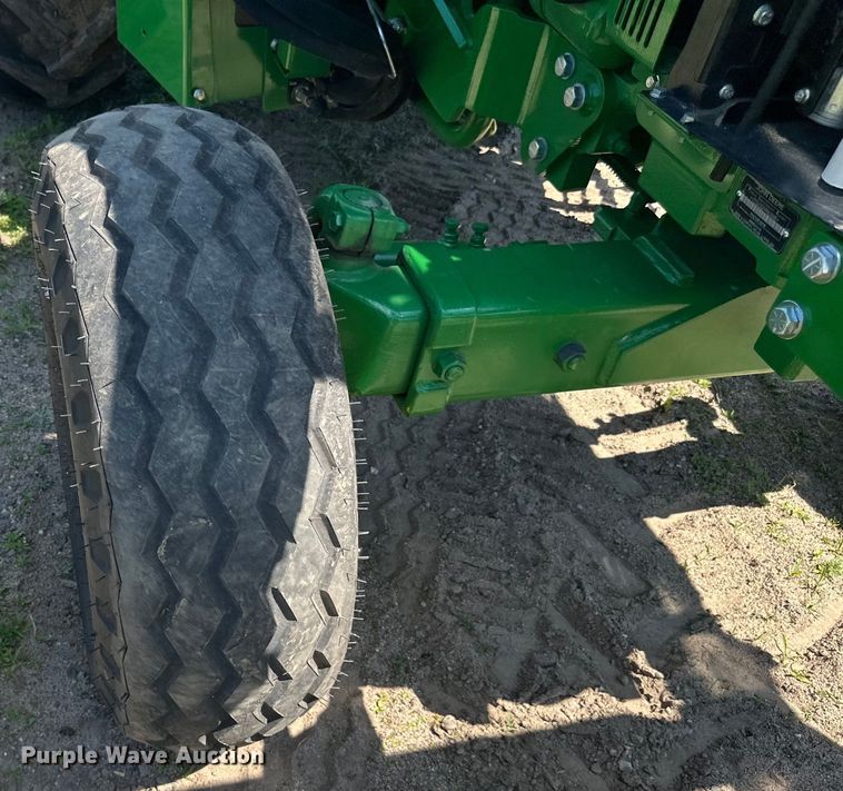 image for item LR9380 2021 John Deere 5075E tractor