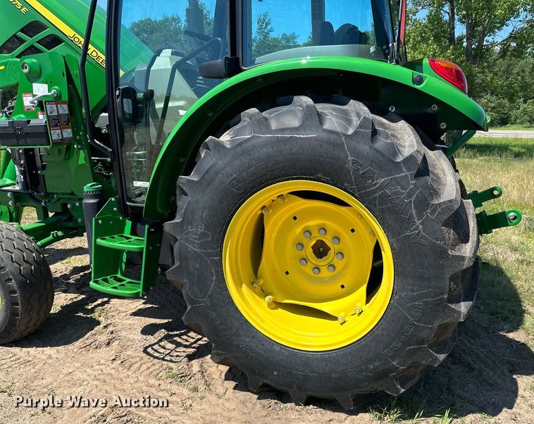 image for item LR9380 2021 John Deere 5075E tractor