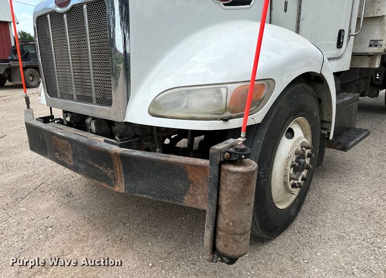 image for item MU9823 2013 Peterbilt 337 feed mixer truck