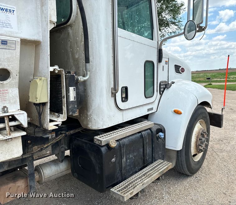 image for item MU9823 2013 Peterbilt 337 feed mixer truck