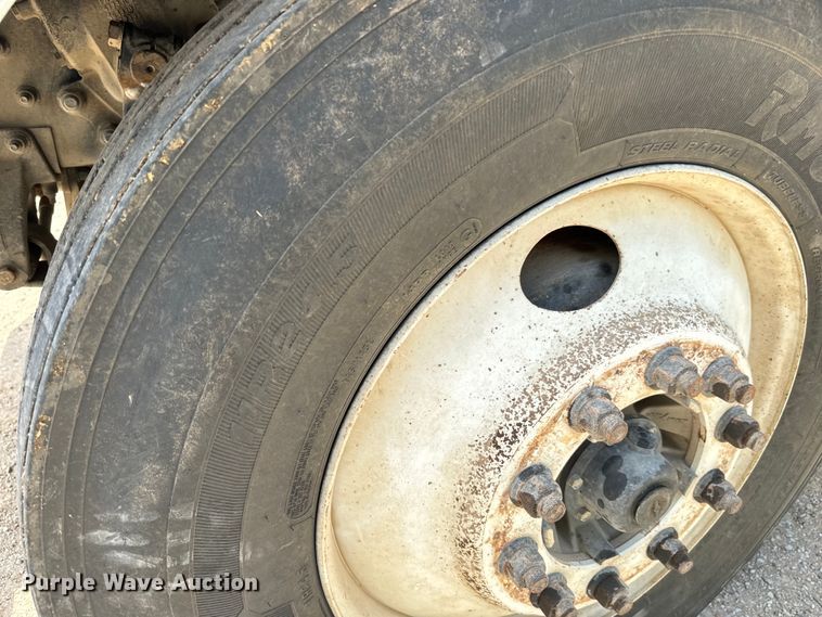 image for item MU9823 2013 Peterbilt 337 feed mixer truck