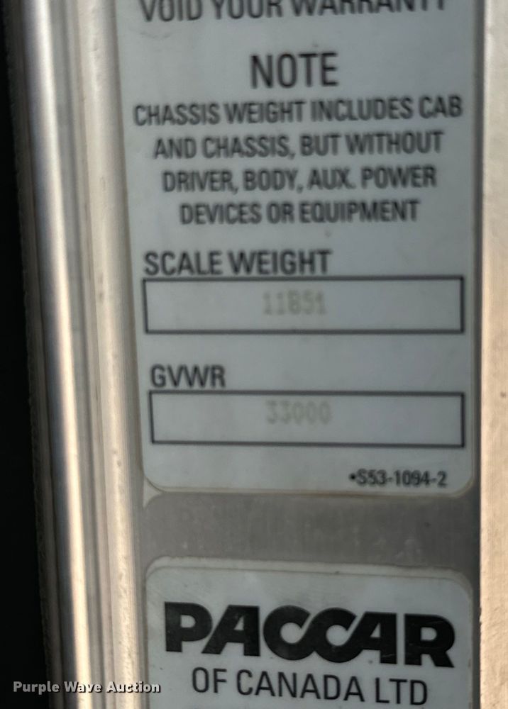 image for item MU9823 2013 Peterbilt 337 feed mixer truck