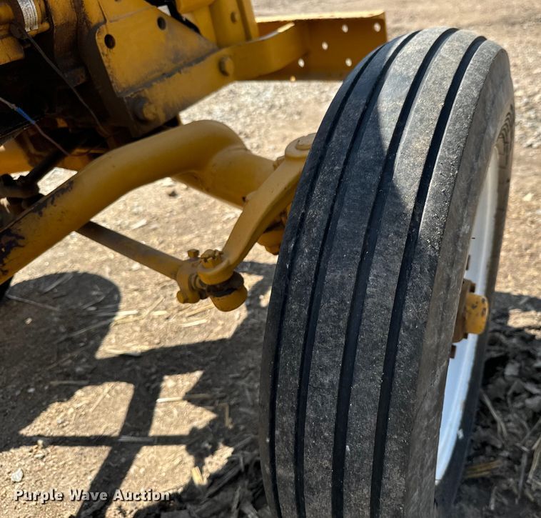 image for item MU9827 International  2444 Industrial  tractor