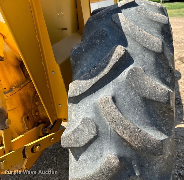 image for item MU9827 International  2444 Industrial  tractor